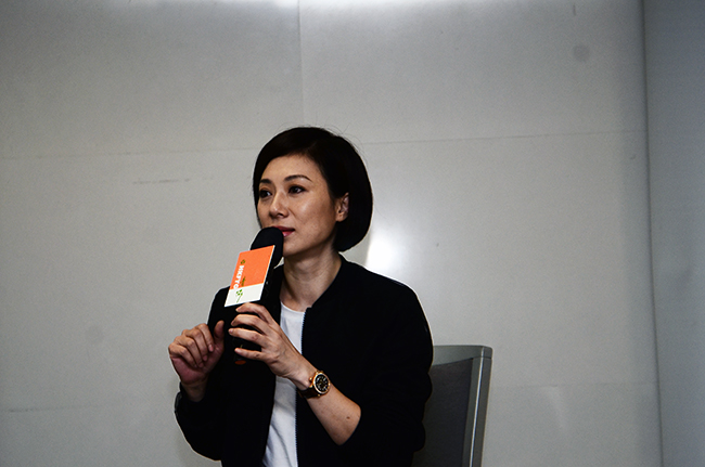講座嘉賓： - 本港著名藝人、尊子創作坊創辦人張可頤小姐(Maggie) - 精神科專科醫生張漢奇｜讚好互動