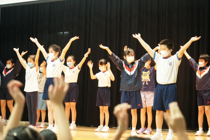 圖上：人人充滿正能量!