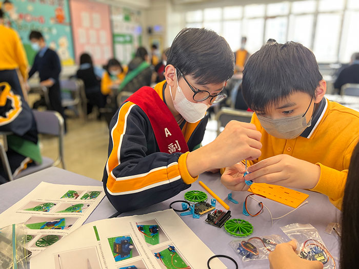 油塘基顯「STEM專題研習周」 「越高分 悅Go Fun」｜讚好活動