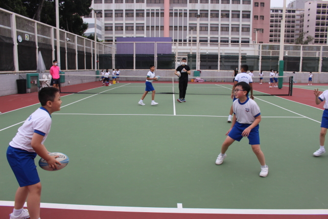 一起衝。非撞式欖球Touch Rugby｜讚好活動